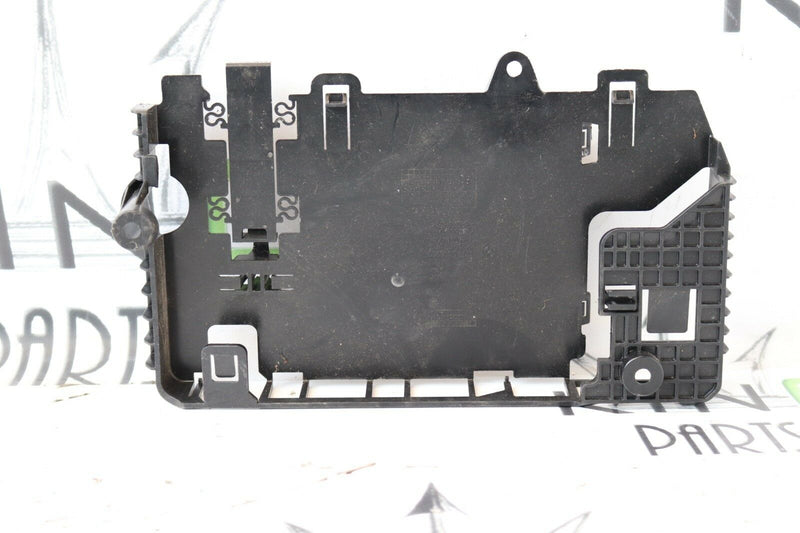 MINI ONE/ S/ COOPER F55 2014-ON 1.5 DIESEL PLASTIC MOUNTING BRACKET 9306900
