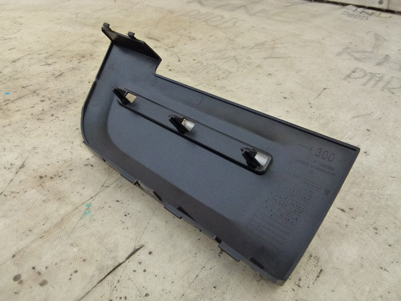 PEUGEOT 2008 2013-16 FRONT BUMPER GRILLE RIGHT TRIM GENUINE 9806545180 S103-05