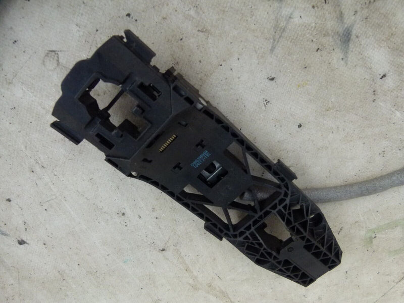 VW UP 2011-2016 REAR RIGHT DOOR HANDLE BRACKET AND LOCK GENUINE 1S4839016 S84-05