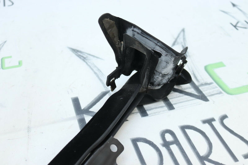 MERCEDES E CLASS W207 09-17 CONVERTIBLE REAR RIGHT MOUNTING BRACKET A2076301428