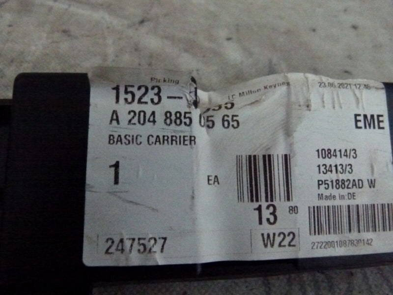 MERCEDES C W204 2007-11 REAR BUMPER CENTRE BRACKET GENUINE A2048850565