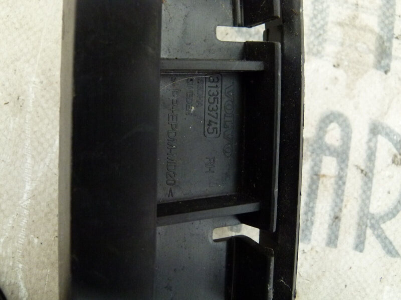 VOLVO XC90 2007-2014 REAR BUMPER RIGHT MOUNT BRACKET GENUINE 31353745