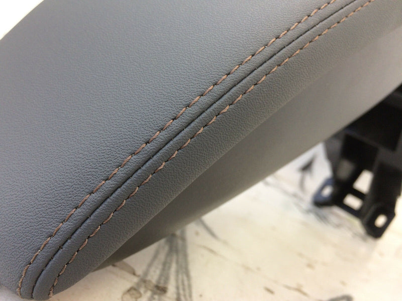 CITROEN C3 DS3 GENUINE LEATHER GREY ARMREST CENTRE ARM REST LID A0560501001