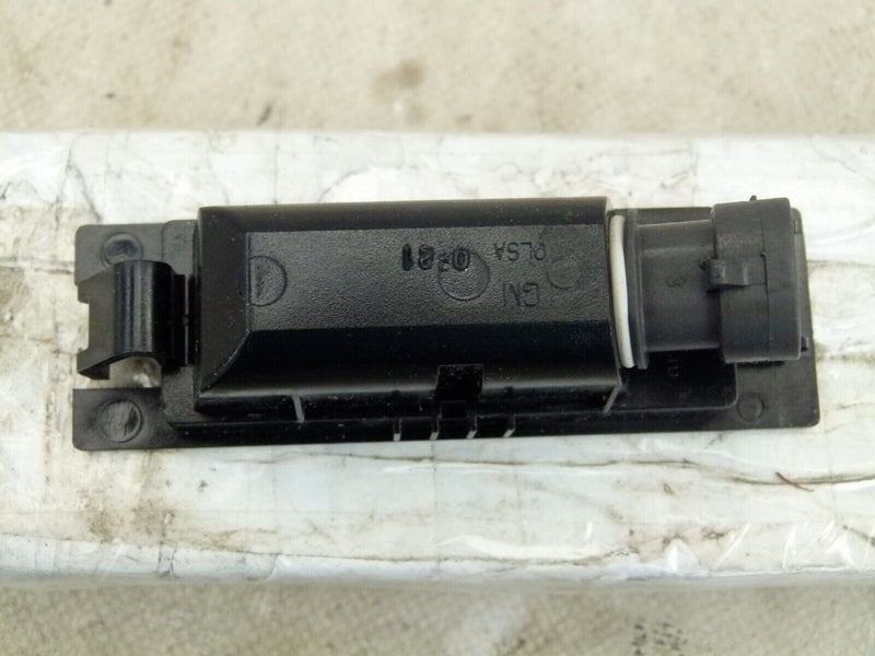 VAUXHALL ASTRA K 2015-19 TAILGATE LICENSE PLATE LIGHT GENUINE 0461200