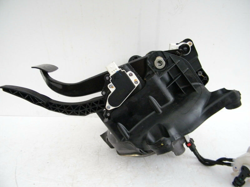 VAUXHALL MOKKA 2012-2016 AUTOMATIC BRAKE MASTER CYLINDER SERVO & PEDALS