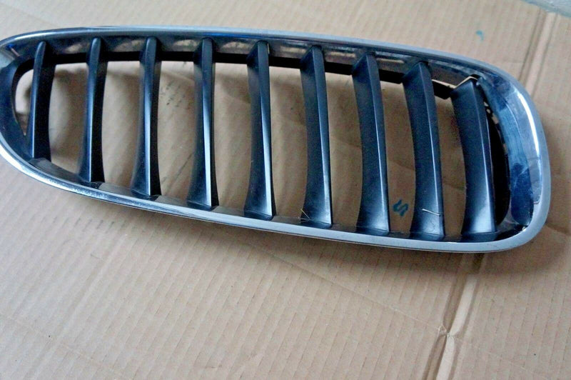 BMW 5 SERIES 2003-2010 CHROME FRONT LEFT KIDNEY GRILLE GENUINE 10627110 (S22-02)