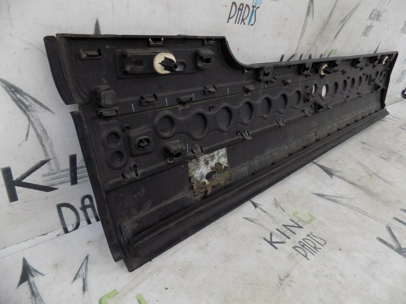 LAND ROVER VOGUE L405 FRONT RIGHT DRIVER SIDE LOWER DOOR TRIM CK5221064