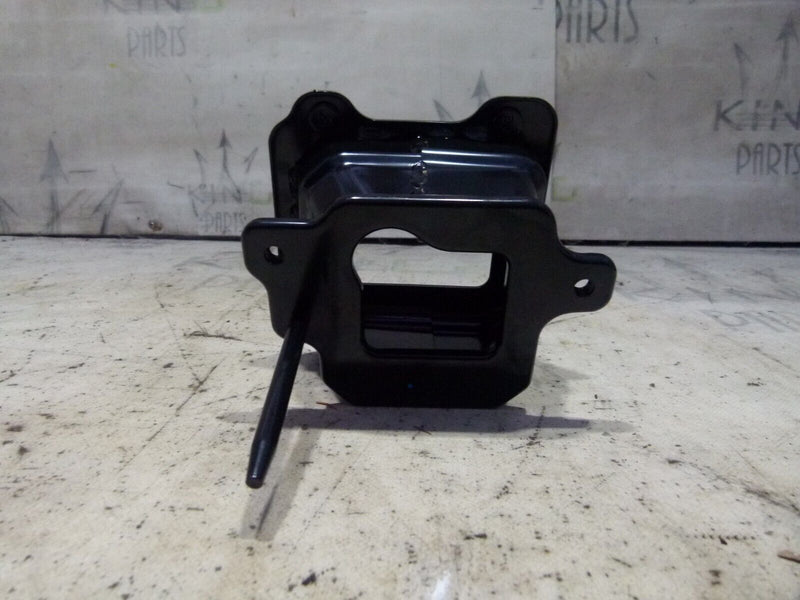 HYUNDAI TUCSON IV 2020-ON REAR BUMPER RIGHT BRACKET GENUINE 86642N7100