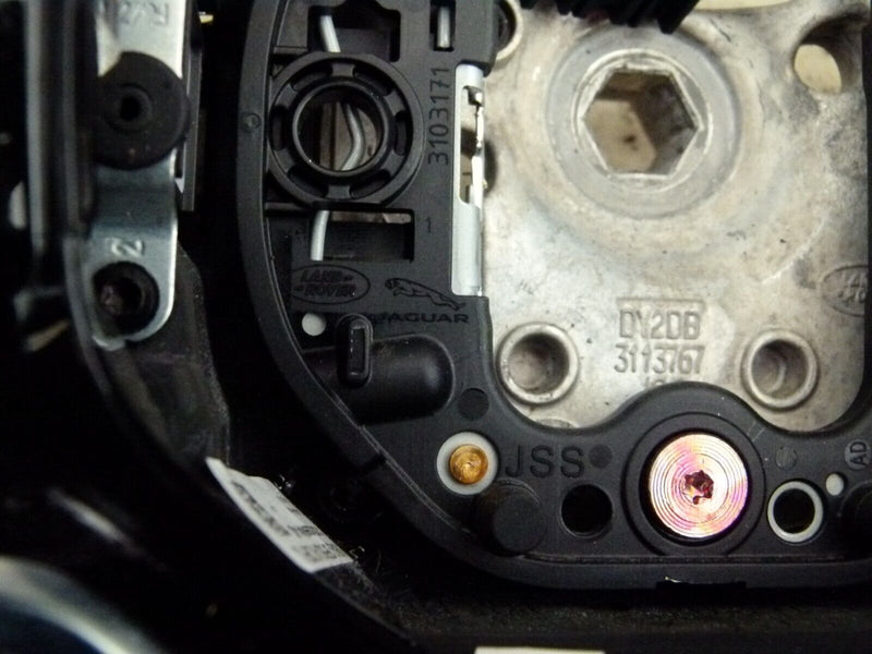 RANGE R EVOQUE HYBRID L551 P300E 2019-ON STEERING WHEEL GENUINE M8A23F563NC #