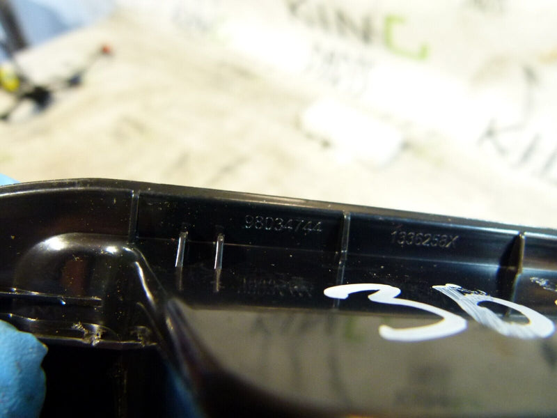 PEUGEOT 308 SW ESTATE 2017-21 REAR RIGHT DOOR WINDOW SWITCH 98034744