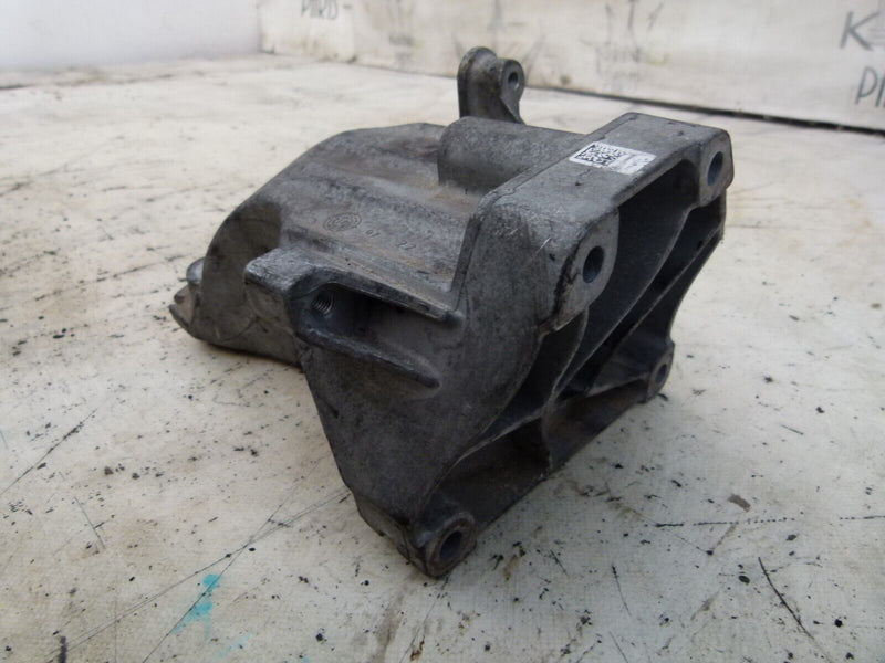 MERCEDES C W204 2007-2011 LEFT SIDE ENGINE BRACKET GENUINE A6512230004