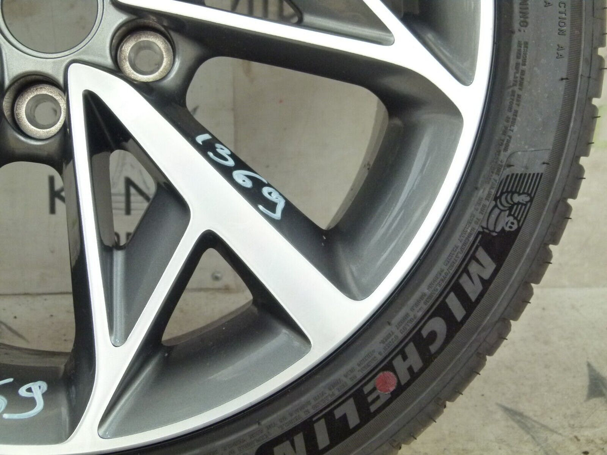 KIA NIRO WHEEL ALLOY RIM & TIRE 7.5JX18 ET50 52910G5600 GENUINE #1369H