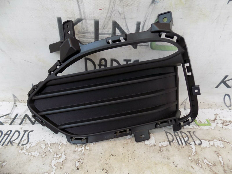 HYUNDAI i30 SPORT 2019-ON FRONT LEFT BUMPER FOG LIGHT COVER 86563-G4700