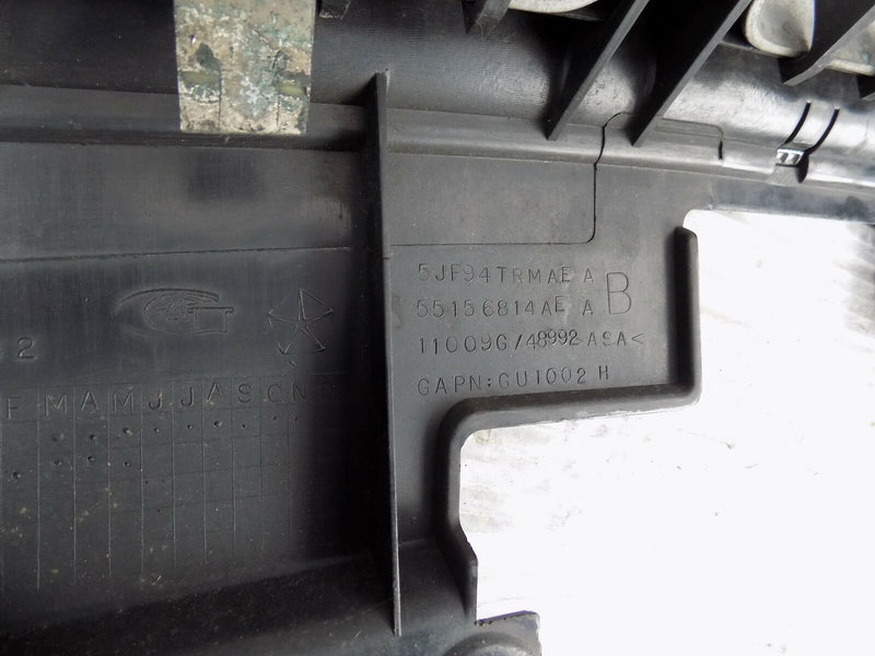 JEEP GRAND CHEROOKE MK3 (WK) 2005-2007 FRONT BUMPER CENTRE RADIATOR GRILL