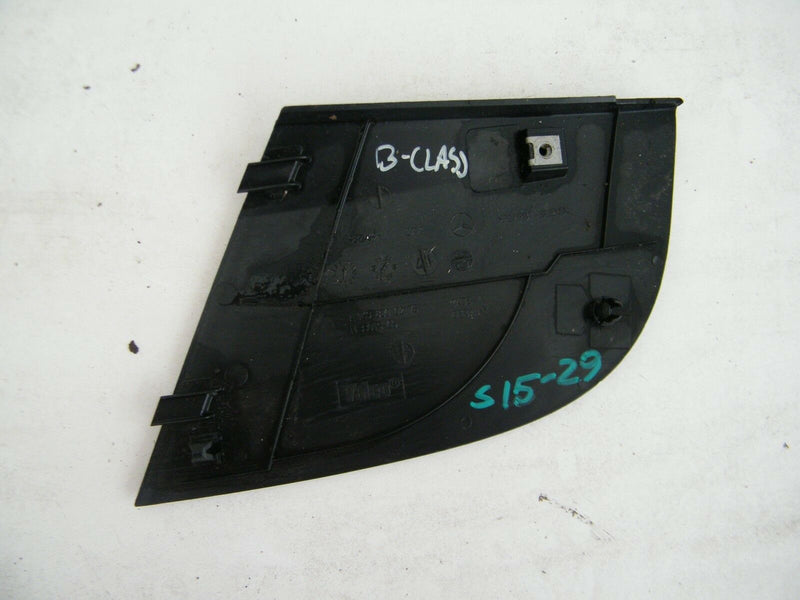 MB B CLASS W245 FRONT WINDSHIELD WATER DRAIN COVER RIGHT A1698300275 (S15-29)