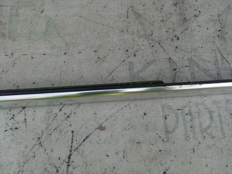MERCEDES W205 C CLASS 14-21 FRONT RIGHT WINDOW SEALING RAIL CHROME A2057202024 #