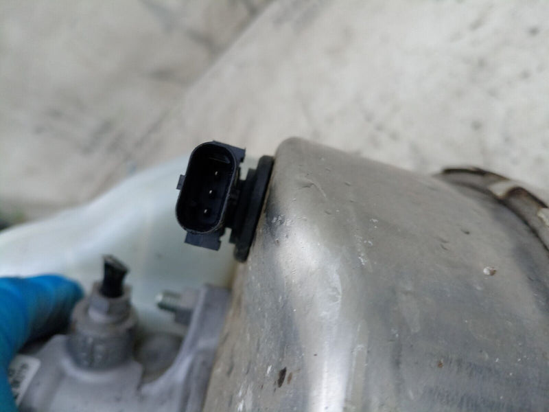 MERCEDES C CLASS W205 1.6 DIESEL BRAKE MASTER CYLINDER SERVO A2054300130 #