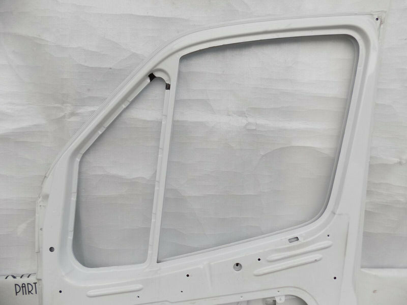 MERCEDES SPRINTER W910 2019-ON FRONT RIGHT DOOR PANEL WHITE