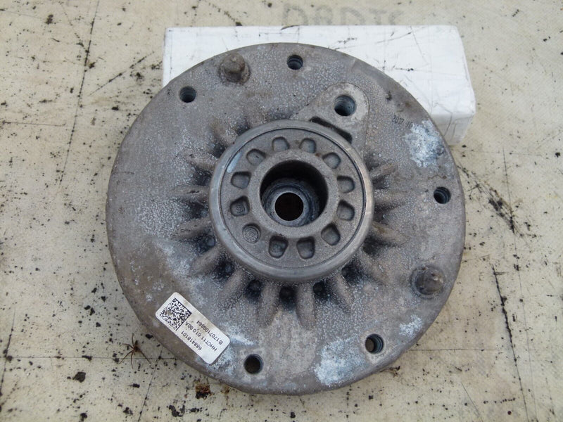 BMW X1 F48 2015-19 FRONT RIGHT SHOCK ABSORBER MOUNT GENUINE 688418101