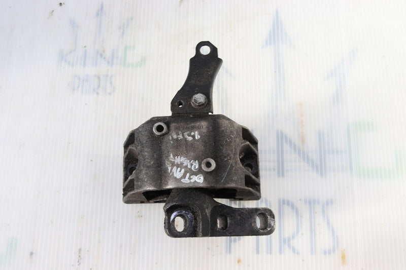 SKODA OCTAVIA MK1 1U 1996-2010 RIGHT SIDE ENGINE MOUNT BRACKET 1K0199262 BF *3
