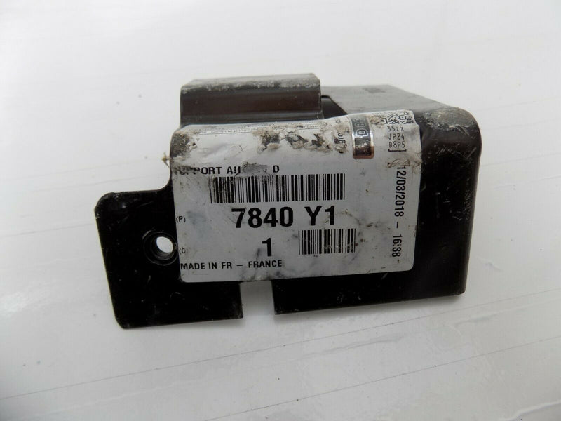 CITROEN C3 DS3 2009-2016 RIGHT FRONT WING MOUNTING BRACKET 7840Y1 /S48-30,45