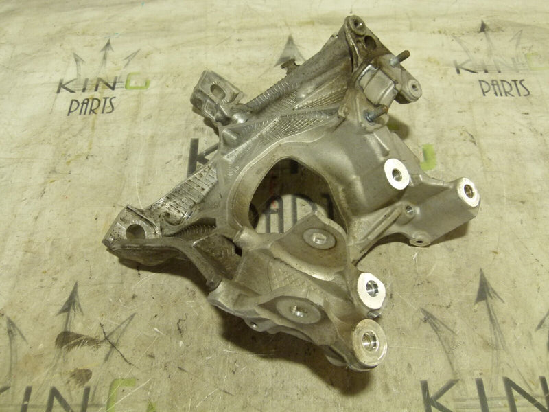 AUDI S4 A4 B9 8W 3.0 TFSI SUBFRAME ENGINE MOUNT BRACKET RIGHT SIDE 8W0399296E