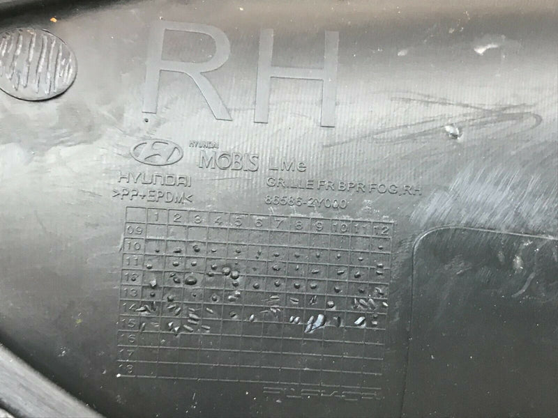 HYUNDAI IX35 2010-2015 FRONT BUMPER RIGHT SIDE FOG LIGHT GRILL 86586-2Y000