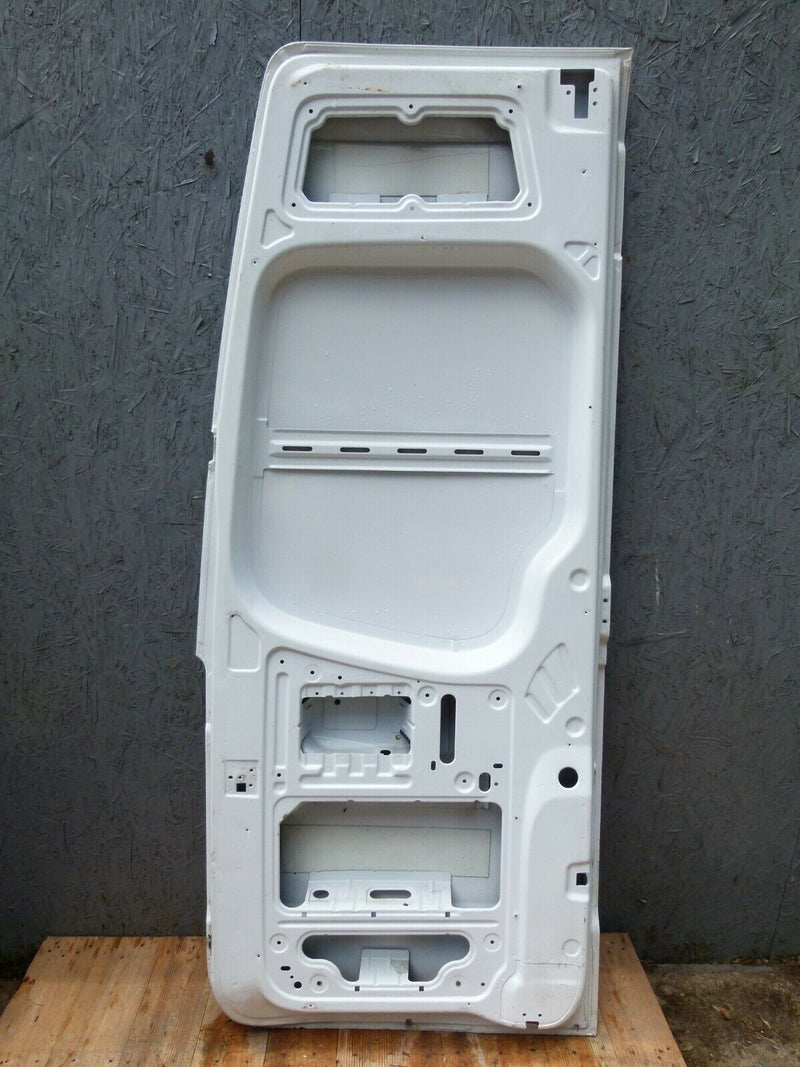 MERCEDES SPRINTER VW CRAFTER 906 2006-17 RIGHT DRIVER SIDE REAR DOOR PANEL C1571
