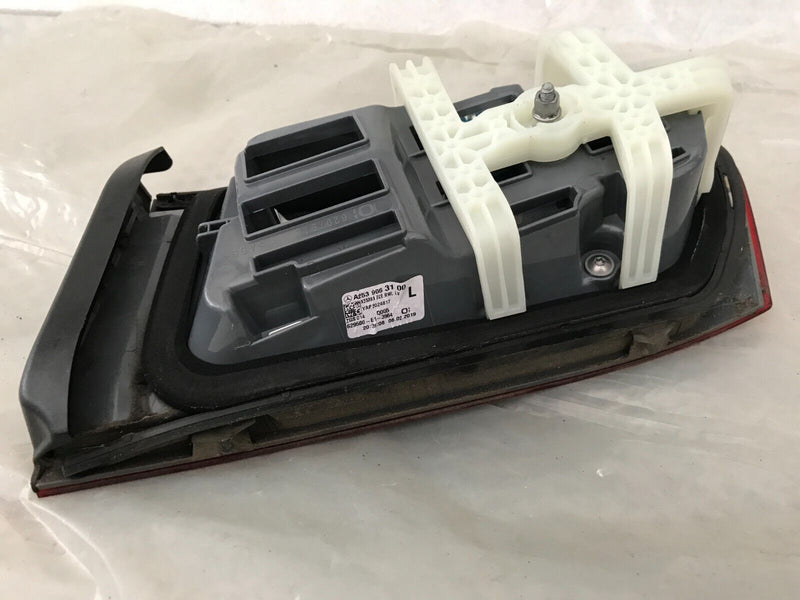 MERCEDES GLC X253 SUV 2016-18 LEFT SIDE TAIL LIGHT REAR BOOT LID TAILGATE LIGHT