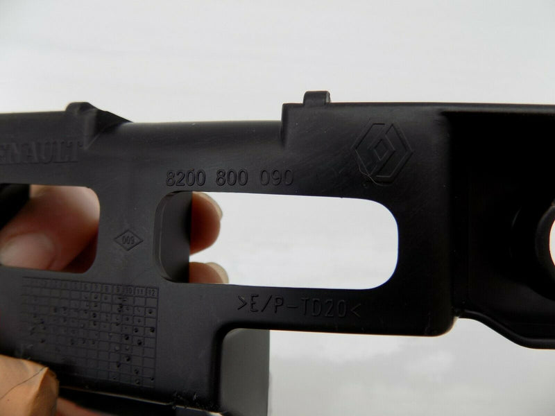 RENAULT CLIO III 09-14 FRONT BUMPER LEFT SIDE HOLDER BRACKET 8200800090 /S46-11