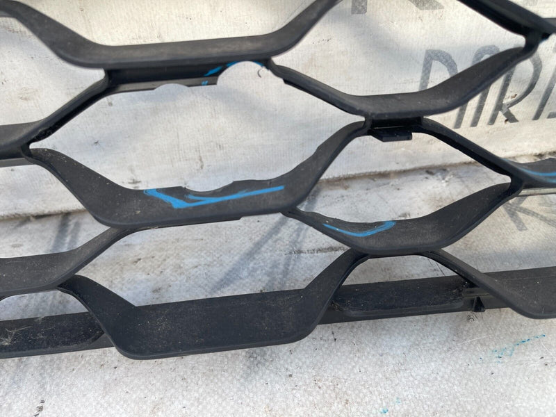 MINI COOPER S F60 COUNTRYMAN 2017-2021 FRONT BUMPER CENTRE LOWER GRILL