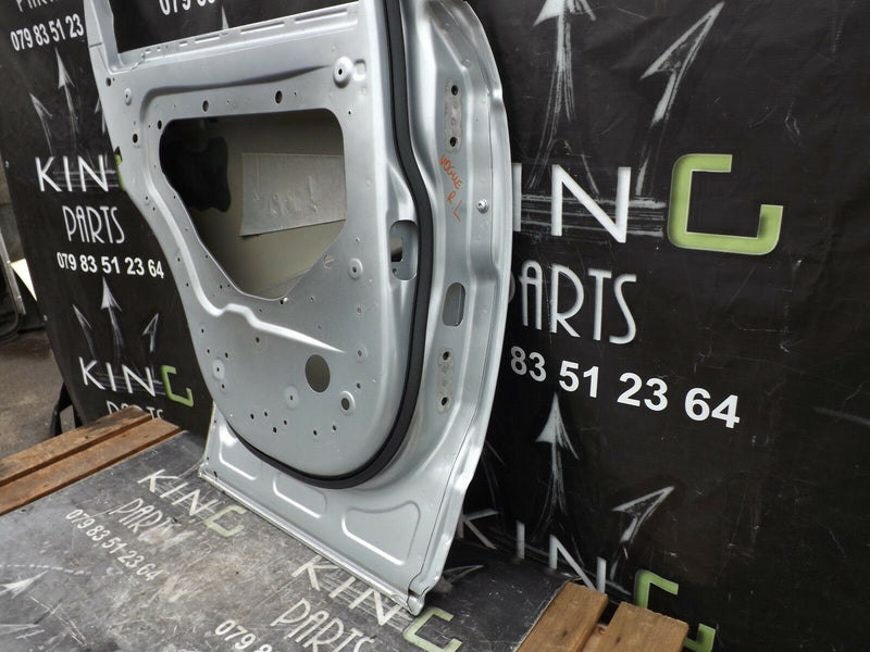 Land Rover Range Rover Vogue L405 2013-On Rear Left Passenger Door in Silver