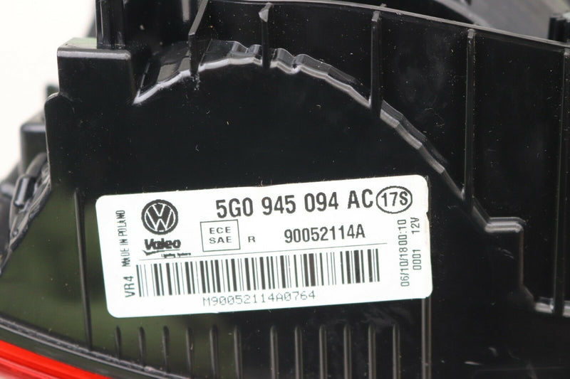 VW GOLF 7 2012-2016 HATCHBACK BOOT LID TAILGATE RIGHT LED LIGHT LAMP REAR
