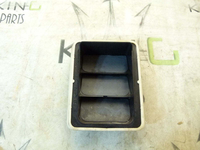 PEUGEOT 308 SW ESTATE 2017-21 AIR CONDITION VENTILATION TRIM 96384903