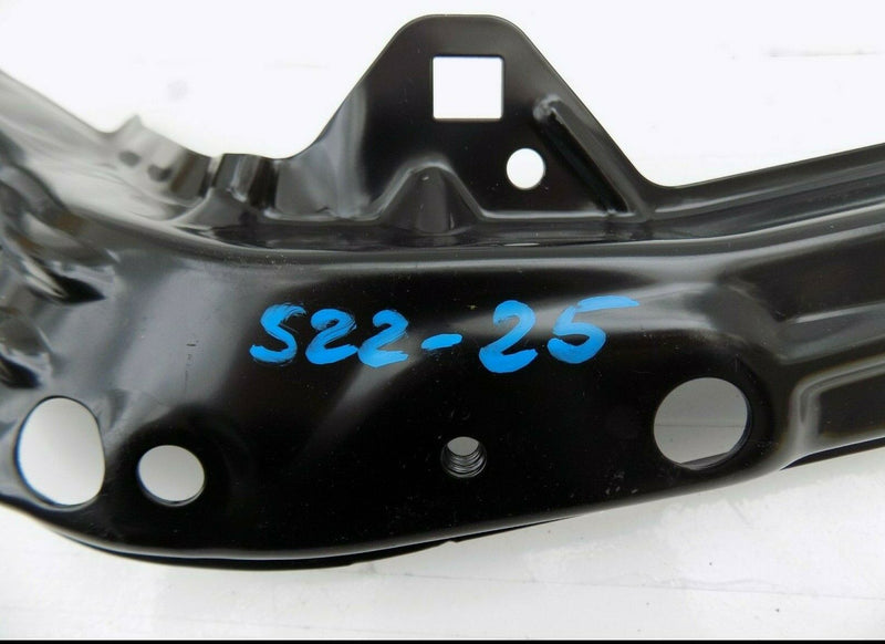 MITSUBISHI ECLIPSE CROSS 2017-ON HEADLIGHT SUPPORT BRACKET 5256C109 /S22-25