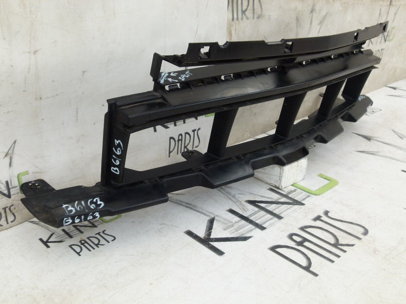 MERCEDES W176 AMG SPORT 2015-18 FRONT BUMPER GRILL BRACKET GENUINE 8852600 B6163