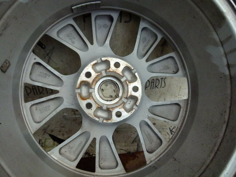 RENAULT CAPTUR MK1 GENUINE 17" ALLOY WHEEL 7Jx17 CH5-35 TYRE 215/60 R17