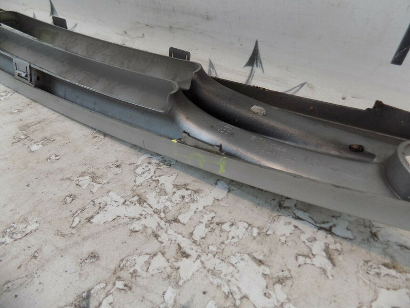 SMART FORTWO 01-07 FRONT BUMPER CENTRE SILVER GRILL 0001726V003