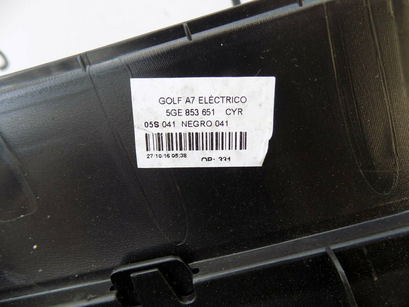 VW eGOLF MK7 2014-2018  FRONT RADIATOR UPPER CENTRE GRILL ELECTRIC 5GE853651