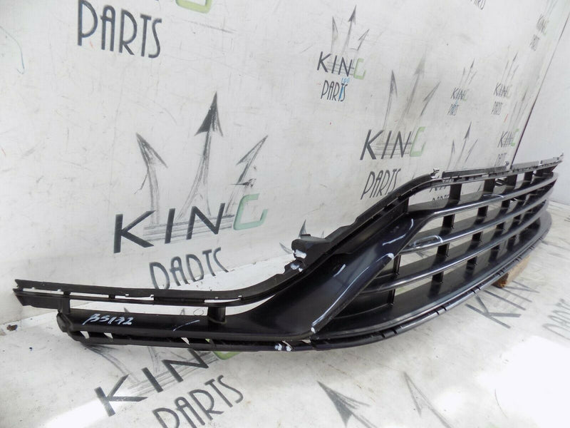 VOLKSWAGEN GOLF R-LINE MK7 2017-2019 FRONT BUMPER CENTRE GRILL 5G0853677