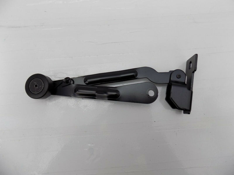 VOLVO XC90 2002-2006 REAR RIGHT SIDE TAILGATE HINGE 30674751 /S50-16