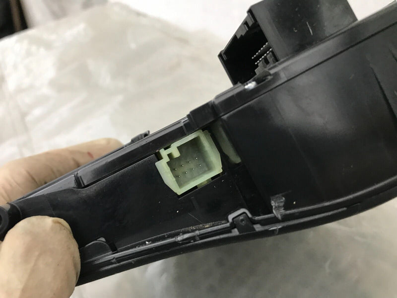 MERCEDES GLC X253 2016-21 FRONT INTERIOR ROOF READING LIGHT GENUINE A0009008407