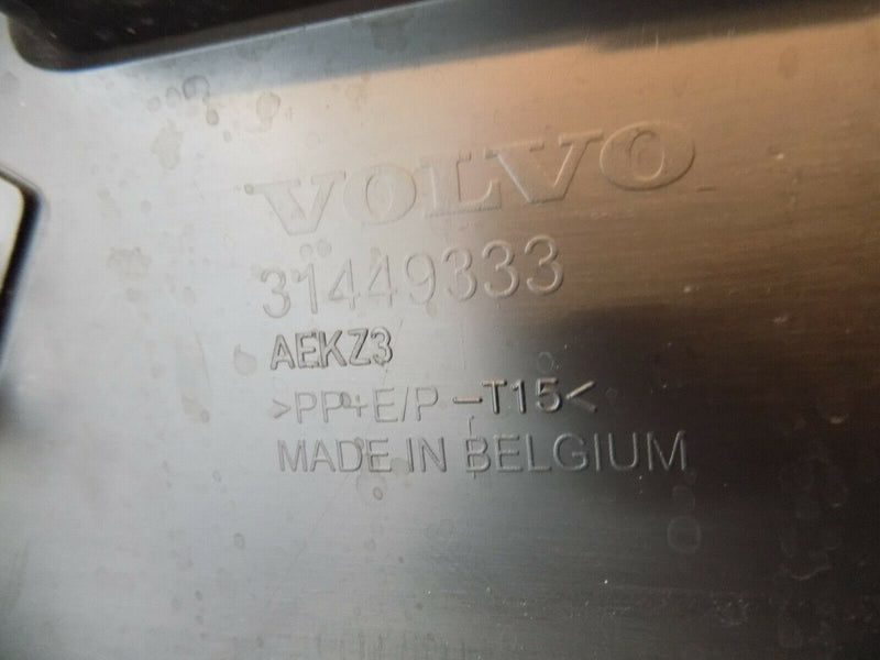 VOLVO XC40 2018 2019 LOWER REAR BUMPER GENUINE 6x PDC 31449333