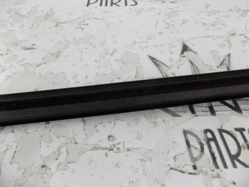 VAUXHALL ASTRA J MK6 2009-2014 REAR LEFT WINDOW DOOR WEATHERSTRIP TRIM 13391183