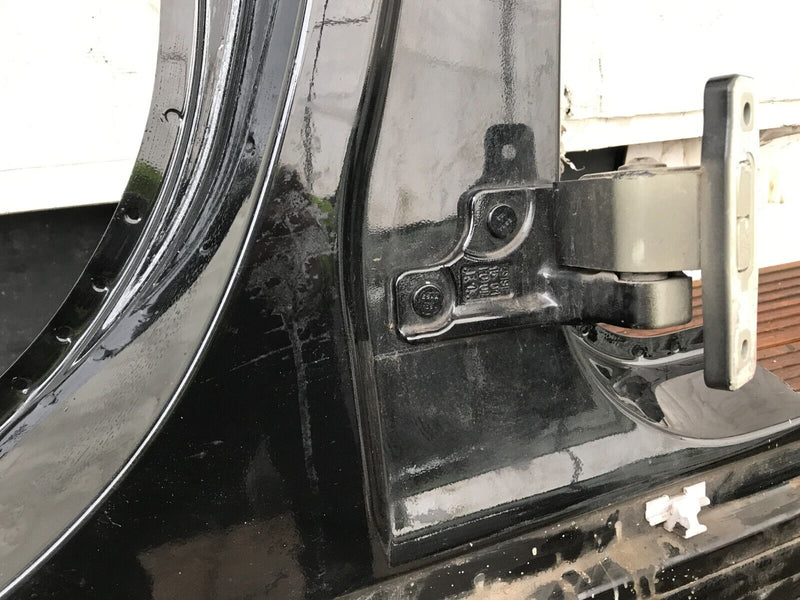 MERCEDES W205 2015-22 LEFT SIDE B PILLAR BODY MIDDLE QUARTER PANEL CHASSIS
