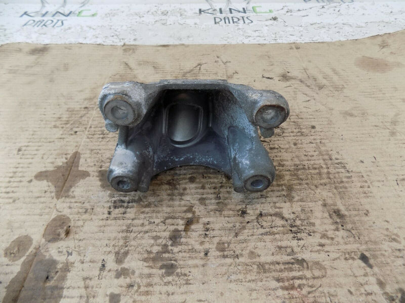 AUDI Q7 PORSCHE CAYENNE ENGINE BEARING HOLDER SUPPORT RIGHT SIDE 7L8199307K
