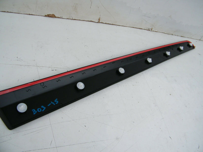 VAUXHALL COMBO D 2012-ON LEFT FRONT DOOR MOULDING TRIM 95511667 NEW (B03-45)