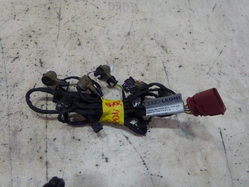 AUDI E-TRON 2020-ON REAR BUMPER 6X PDC HARNESS GENUINE 4KE971104