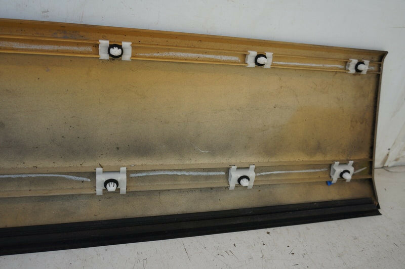 RANGE ROVER L322 DRIVER SIDE FRONT DOOR TRIM MOUDING PANEL 8263896 (S25-33)