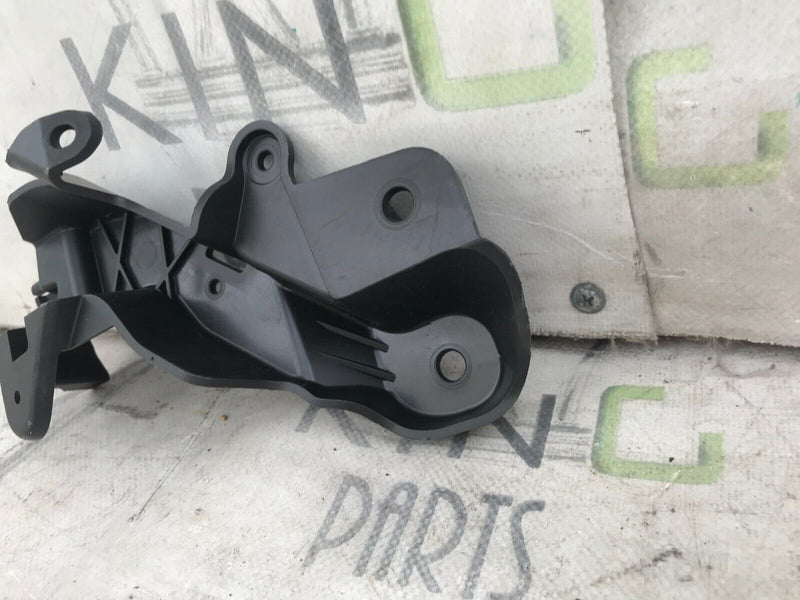 MERCEDES-BENZ C W205 REAR RIGHT LOWER BUMPER BRACKET A2058854214